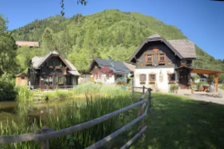 Rassi´s Feriendorf (alle 5 Häuser)